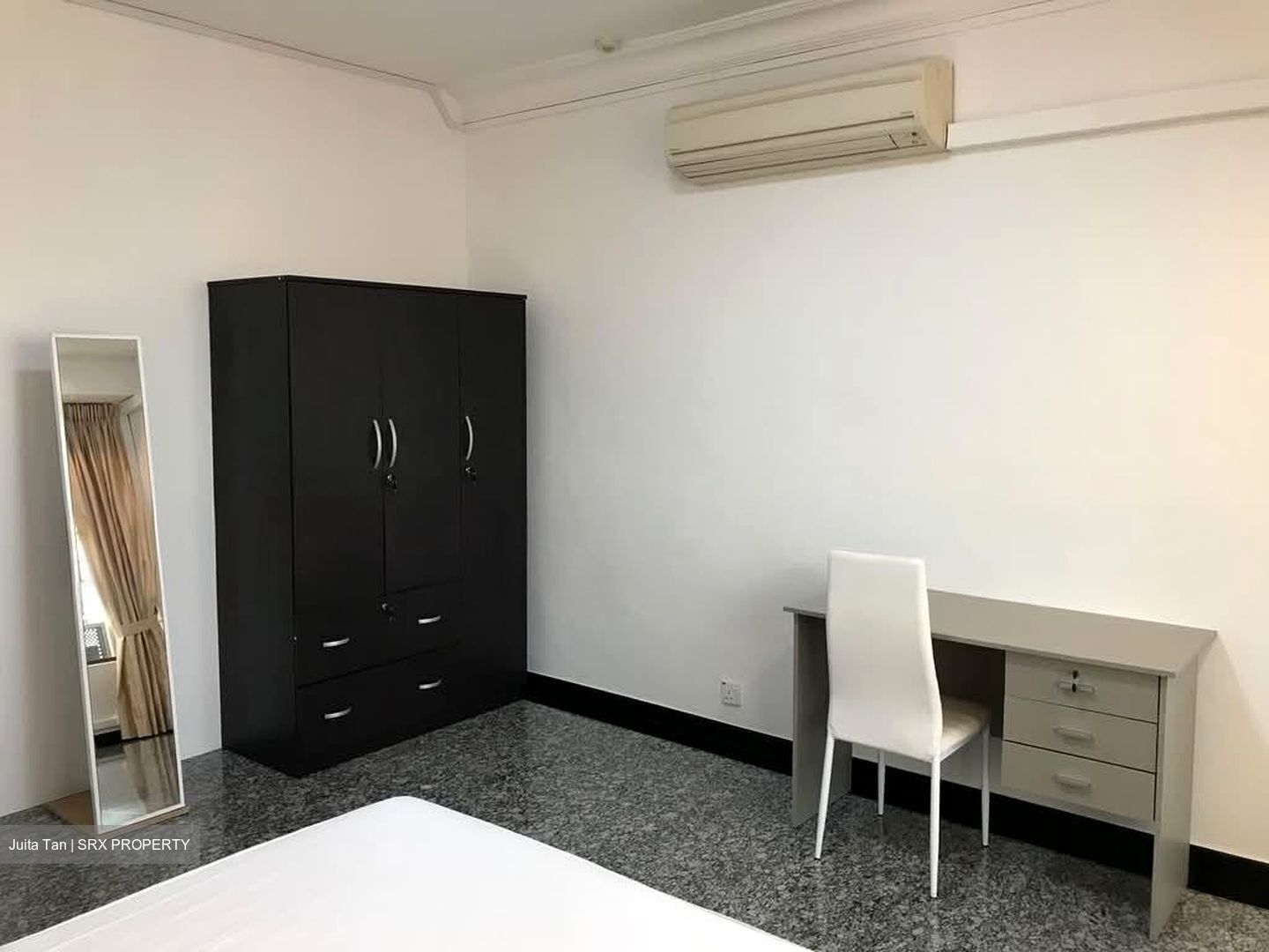 International Plaza (D2), Apartment #598790161